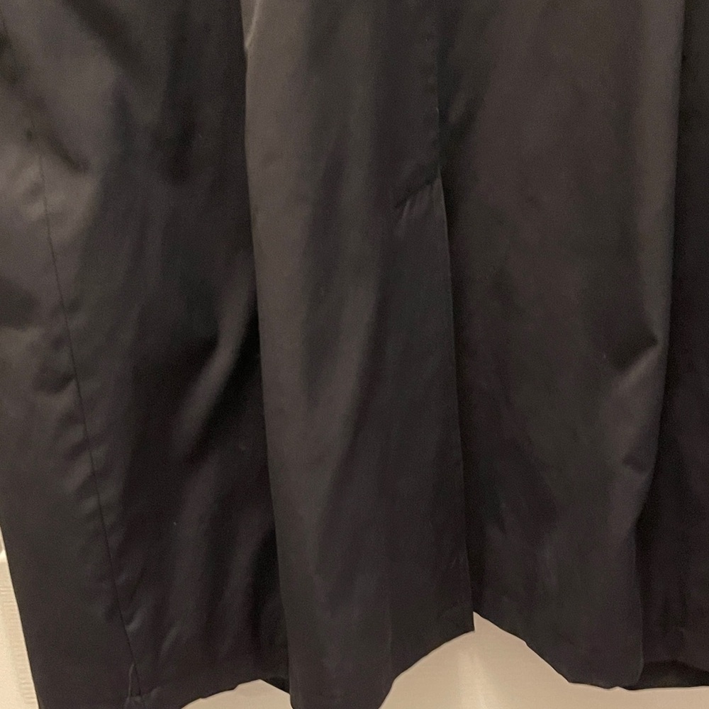 Vintage DKNY Women's Elegant Black Trench Coat - Picture 8 of 9